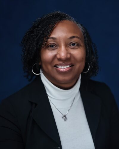 Patricia-Johnson_LU8A0754-scaled-400×500 11