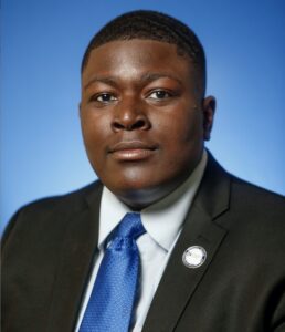 Professional Headshot_Dennis Agnew Jr 11