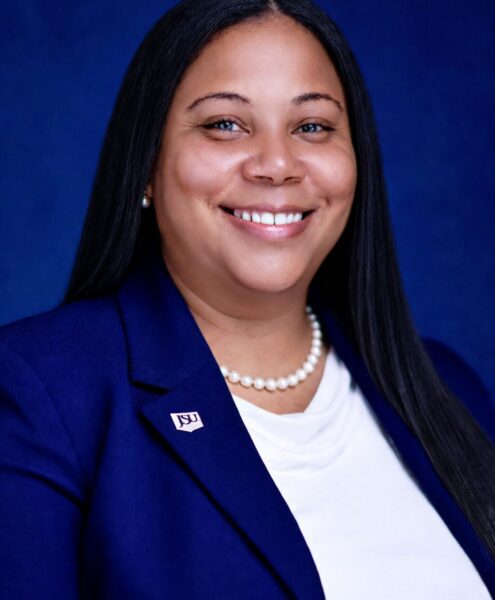 Professional-headshot-with-navy-blazer-3 11